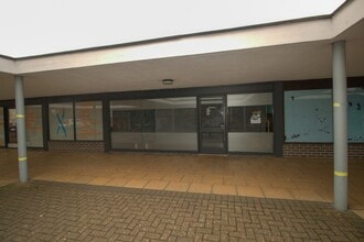 Spinney Hl, Warwick for lease Interior Photo- Image 2 of 6