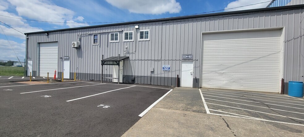 2200 Three Lakes Rd SE, Albany, OR à louer - Photo du bâtiment - Image 3 de 14