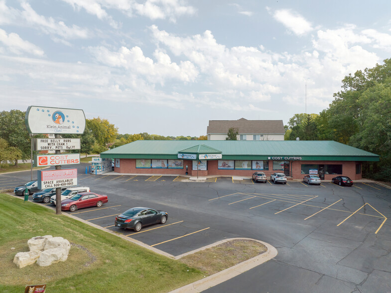 2925 18th St, Bettendorf, IA for lease - Building Photo - Image 1 of 8