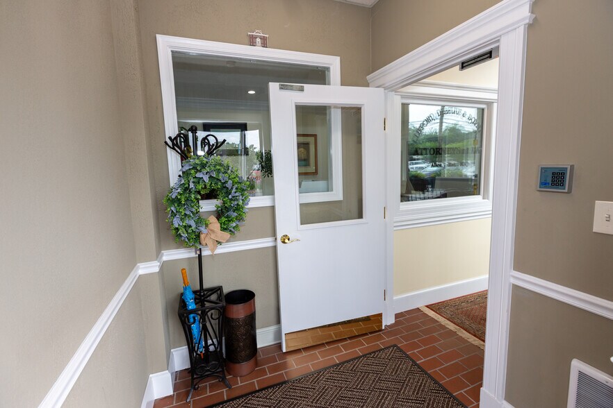 300-304 E Diamond Ave, Gaithersburg, MD à louer - Photo intérieure - Image 3 de 15