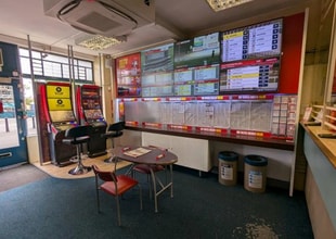 186B Bushey Mill Ln, Watford for lease Interior Photo- Image 2 of 3