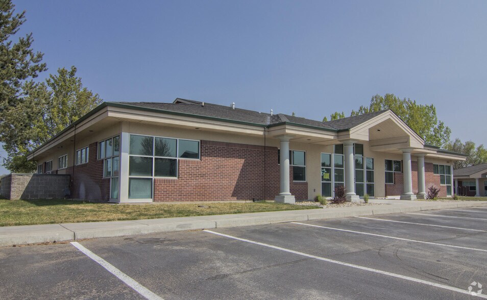 3098 N Five Mile Rd, Boise, ID à vendre - Photo du bâtiment - Image 2 de 9