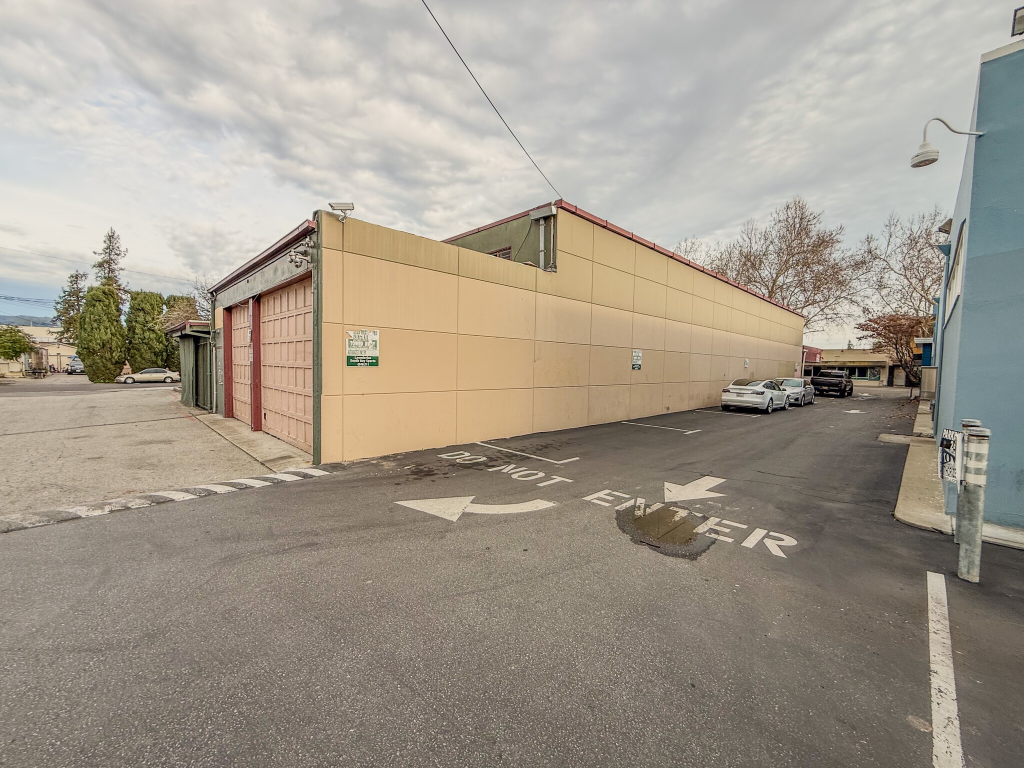 995 E Santa Clara St, San Jose, CA à louer Photo du bâtiment- Image 1 de 15
