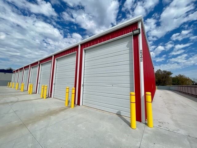 2342 Zoo Park, Wichita, KS for sale - Building Photo - Image 3 of 7