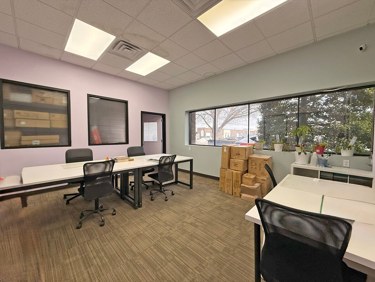 75 E Jefryn Blvd, Deer Park, NY 11729 - Unité 75 -  - Photo intérieure - Image 1 of 6