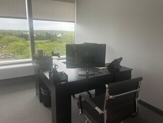 Plus de détails pour 115 Broadhollow Rd, Melville, NY - Coworking à louer
