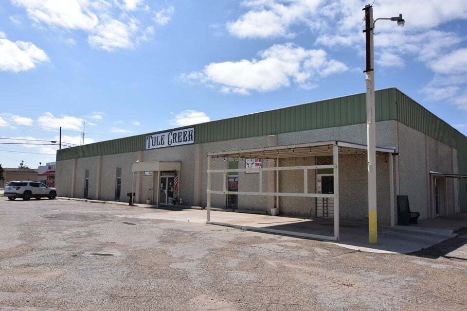 215 SW 2nd St, Tulia, TX for sale Primary Photo- Image 1 of 2