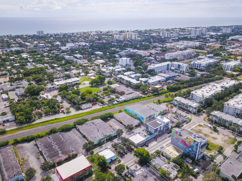 367 NE 3rd Ave, Delray Beach, FL à vendre - Photo du b timent - Image 3 de 5