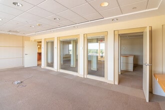1051 Perimeter Dr, Schaumburg, IL à louer Photo intérieure- Image 2 de 8