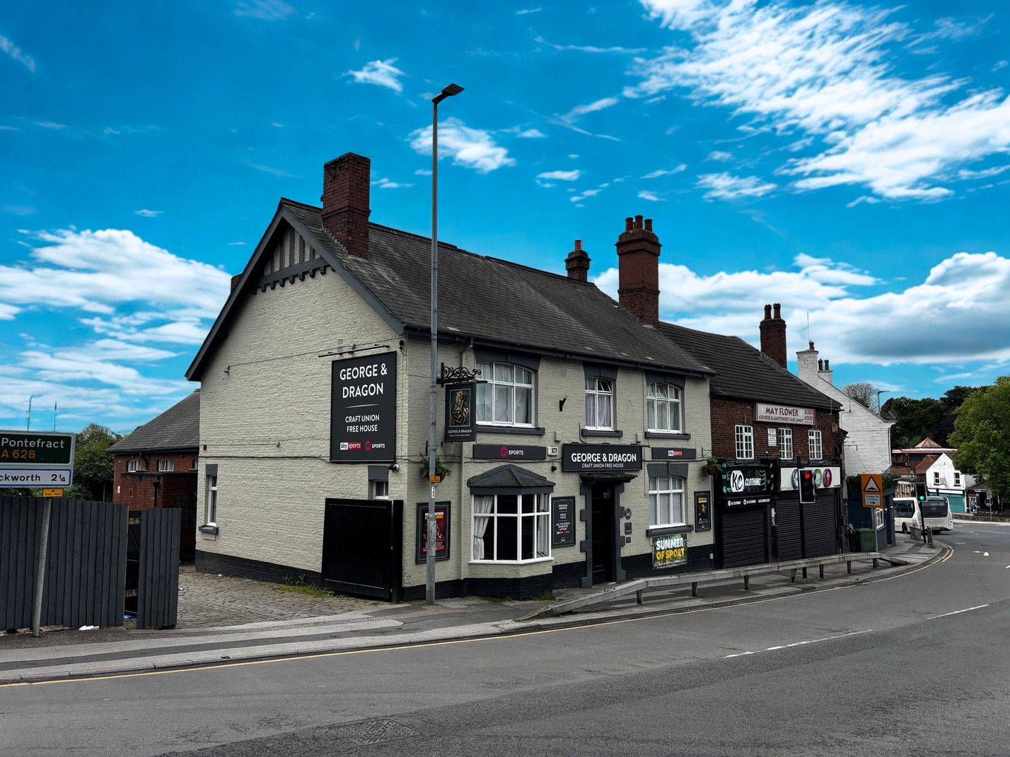 1 Cross Hl, Pontefract for sale Primary Photo- Image 1 of 9