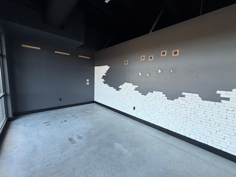 5036 Keagy Rd, Roanoke, VA à louer - Photo du bâtiment - Image 3 de 23