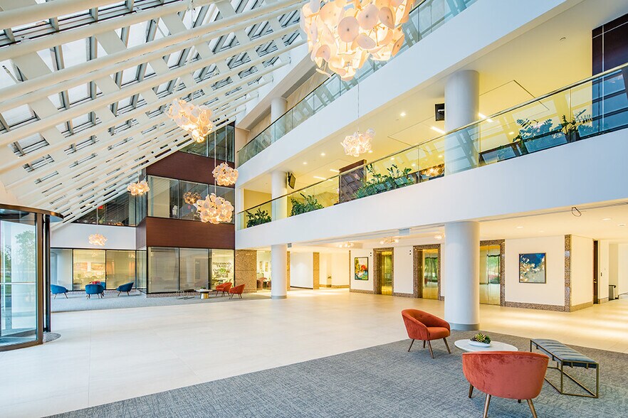 111 Pfingsten Rd, Deerfield, IL à louer - Photo intérieure - Image 2 de 8