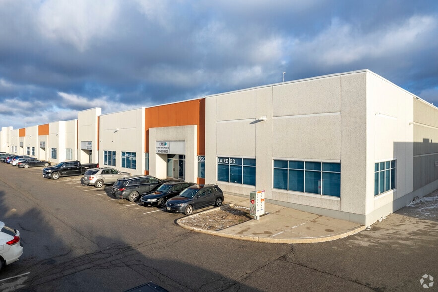 3620A Laird Rd, Mississauga, ON à louer - Photo du bâtiment - Image 2 de 3