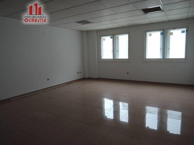 Office in Ourense, Orense for lease - Building Photo - Image 1 of 4