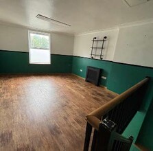 4 Eling Ln, Totton for lease Interior Photo- Image 2 of 3