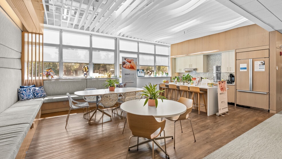 111 Chestnut St, Providence, RI for lease - Building Photo - Image 2 of 36