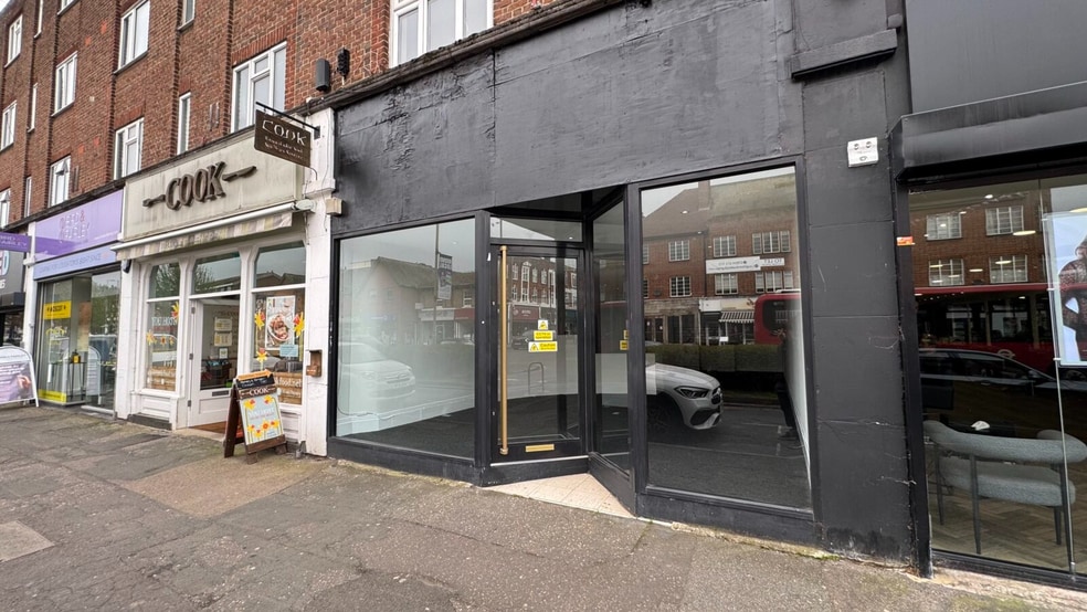 265 High Rd, Loughton for lease - Primary Photo - Image 1 of 2