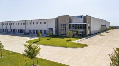 11653 Decker Ln, Austin, TX for lease Building Photo- Image 2 of 20