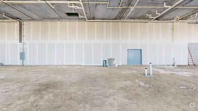 100 E Main St, Lewisville, TX à louer Numérisation 3D de Matterport- Image 1 de 12