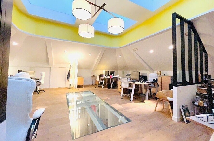 48 Rue De La Bienfaisance, Paris for lease - Interior Photo - Image 3 of 9