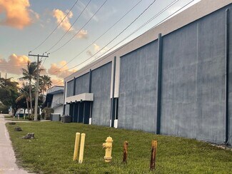Plus de détails pour 3277 SE 14th Ave, Fort Lauderdale, FL - Industriel à louer
