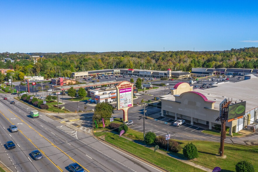 110-480 Banks Crossing Dr, Commerce, GA for lease - Building Photo - Image 1 of 5