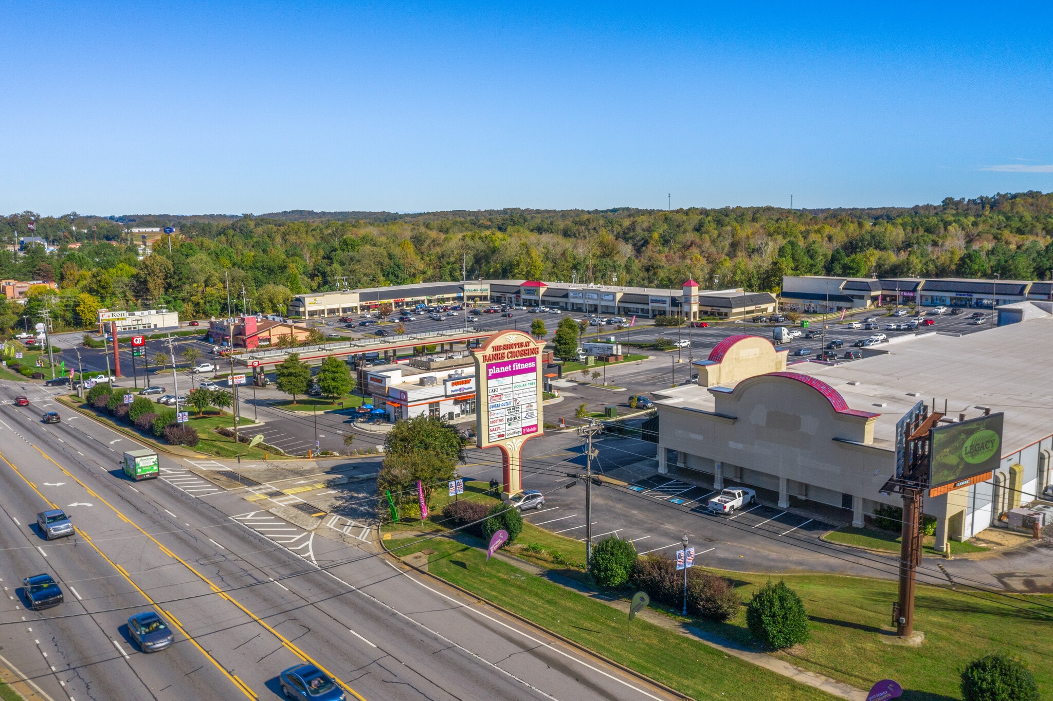 110-480 Banks Crossing Dr, Commerce, GA for lease Building Photo- Image 1 of 6