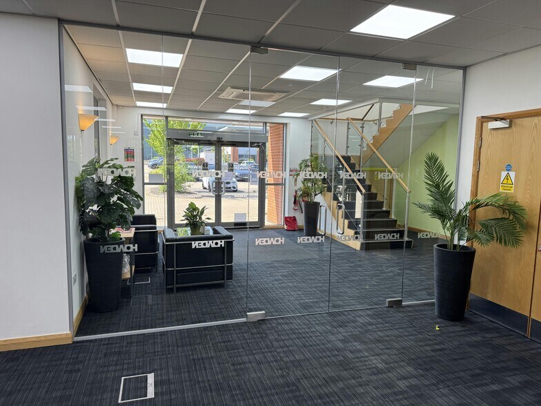 Saxon Ln, Northampton à louer - Photo du bâtiment - Image 3 de 8