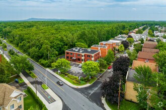 2160 Ch Du Tremblay, Longueuil, QC - AERIAL  map view