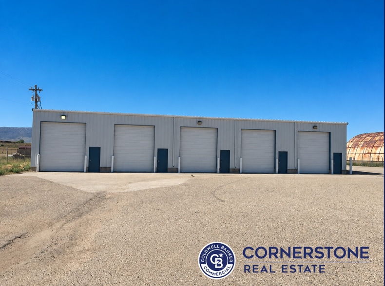 6450 E Yellowstone Hwy, Evansville, WY for lease - Building Photo - Image 2 of 23