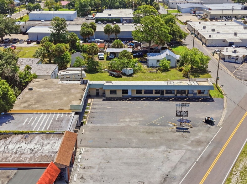 1122 Lake Dr, Cocoa, FL for sale - Building Photo - Image 3 of 21