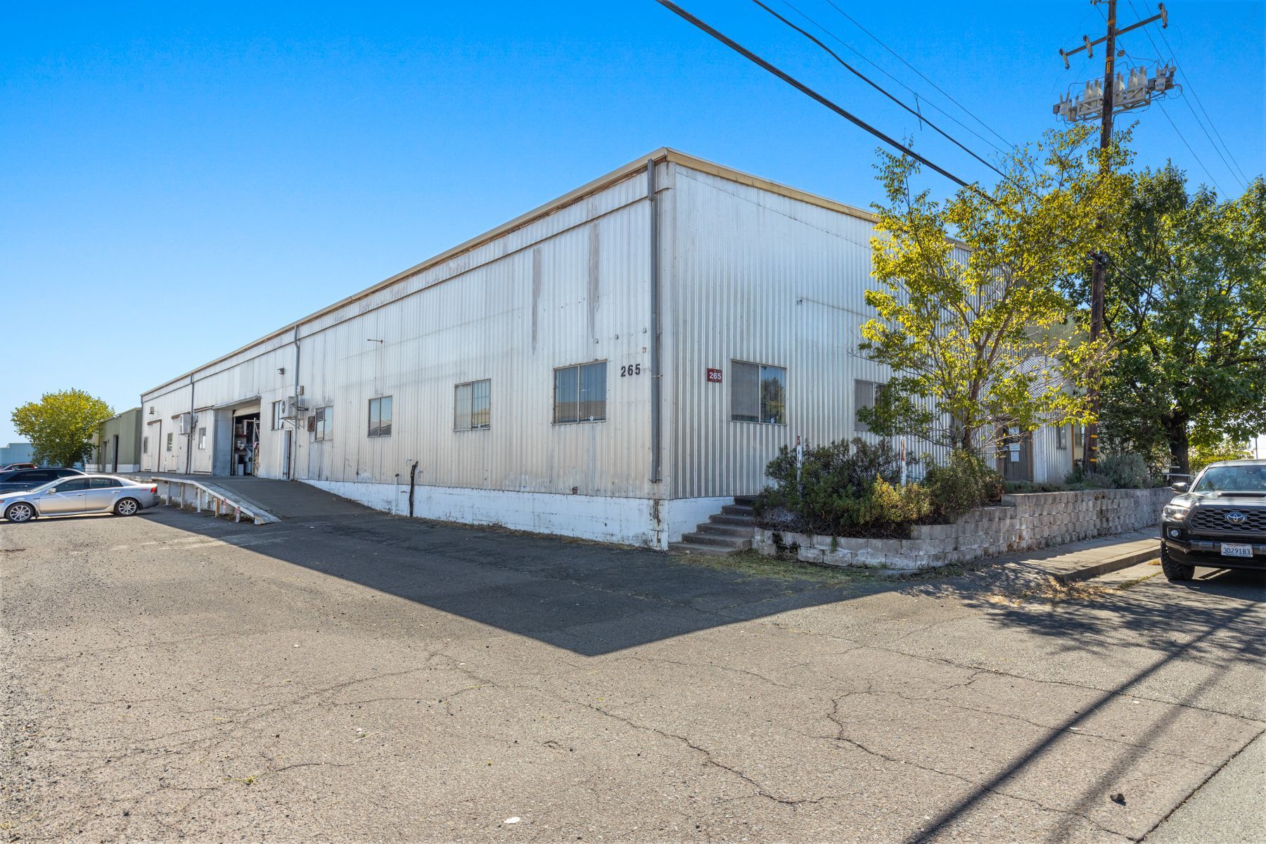 265 Boeing Ave, Chico, CA à louer Photo principale- Image 1 de 11
