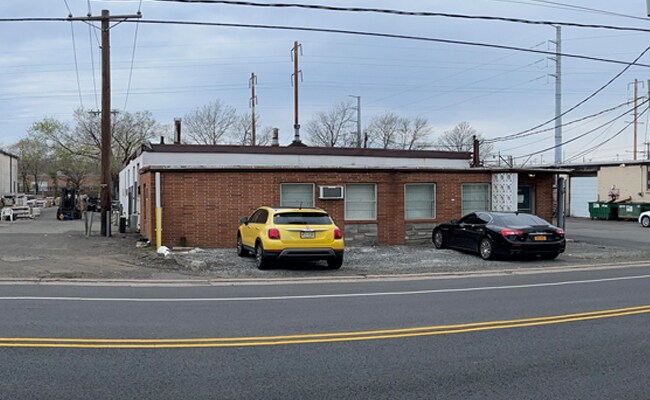 991 E Linden Ave, Linden, NJ à louer Photo du bâtiment- Image 1 de 3