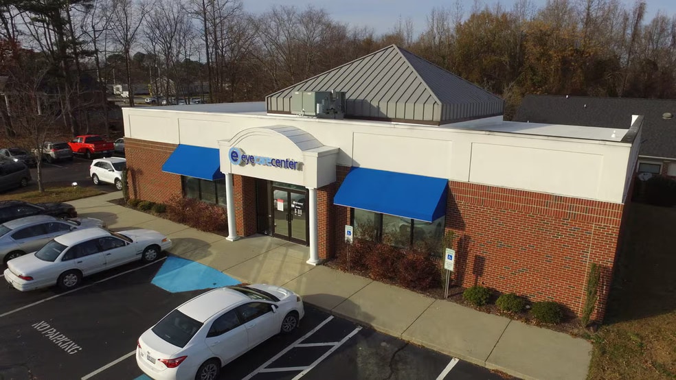 106 Long Cir, Roanoke Rapids, NC for sale - Building Photo - Image 1 of 11