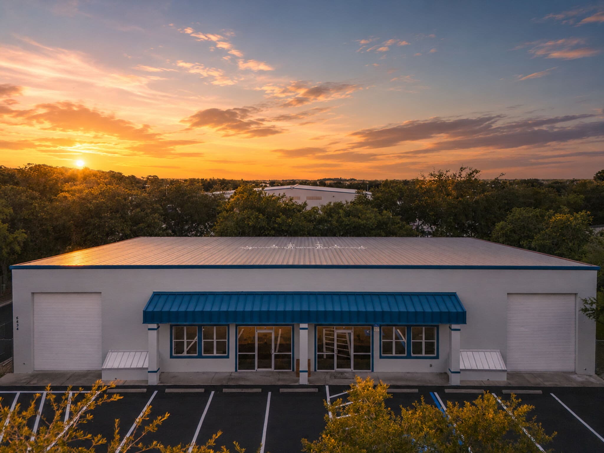 6834 28th Street Cir E, Sarasota, FL for lease Building Photo- Image 1 of 19