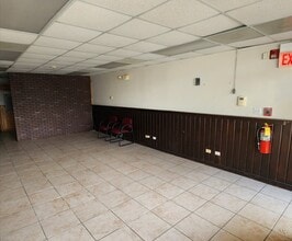 5612-5618 W 79th St, Burbank, IL for lease Interior Photo- Image 2 of 2