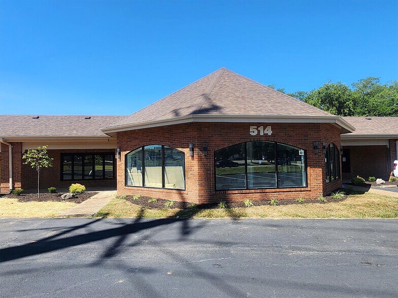 514 Jungermann Rd, Saint Peters, MO à louer - Photo du bâtiment - Image 2 de 6