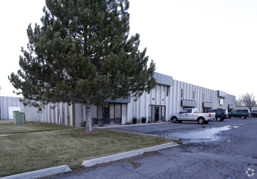 262-272 Cottage Ave, Sandy, UT for lease - Primary Photo - Image 1 of 3