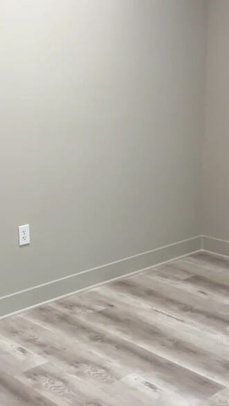 439 Riviera Ln, Fulshear, TX à louer - Vidéo sur l’inscription commerciale - Image 3 de 16