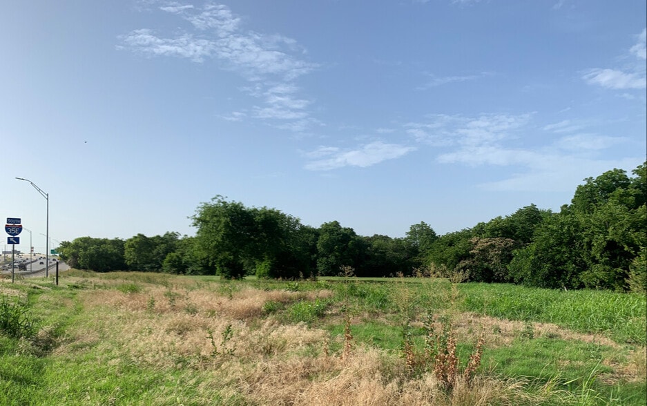 Frontage Rd. N I-35, Denton, TX for sale - Building Photo - Image 1 of 5