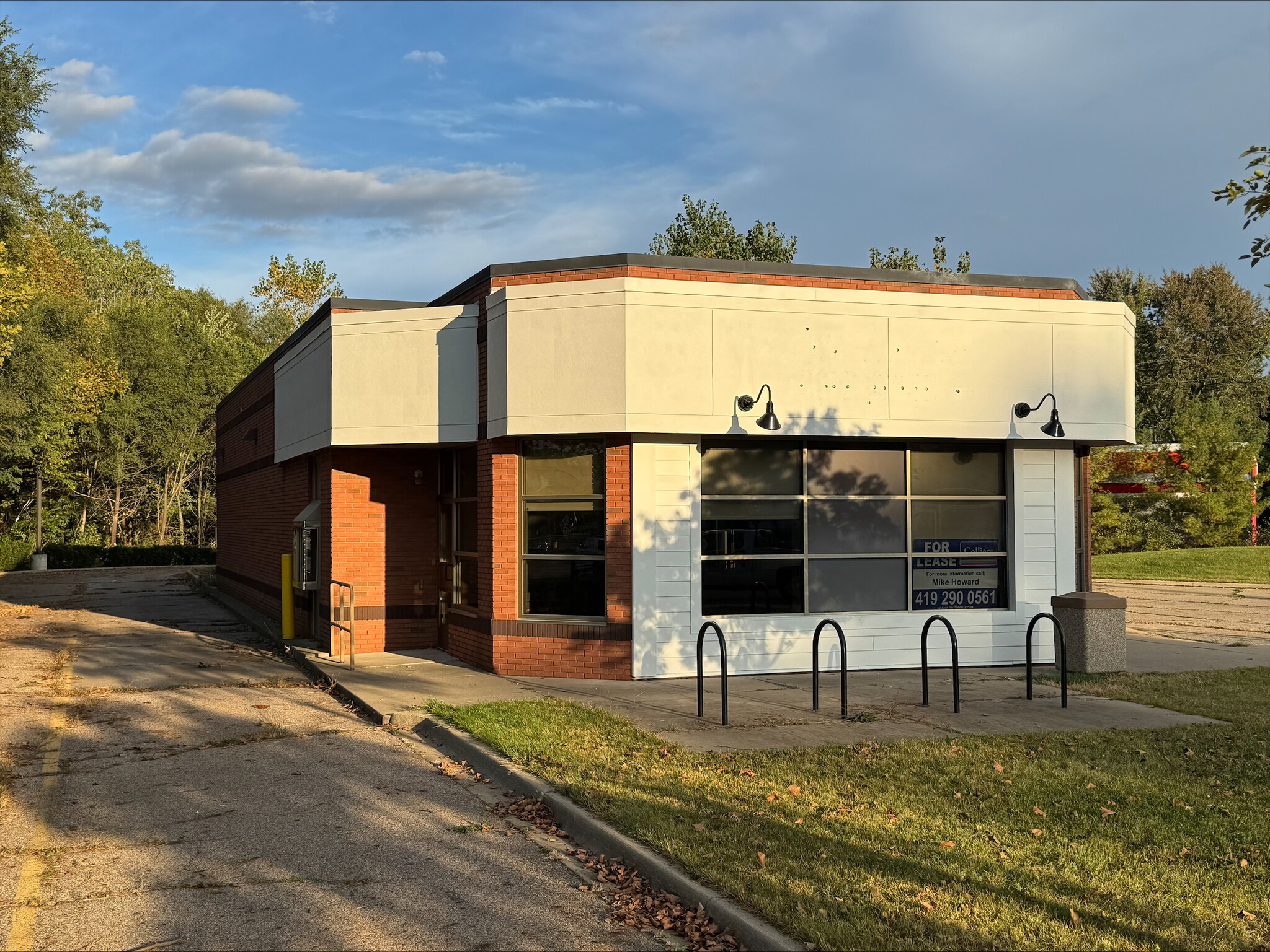 2350 Cedar St, Holt, MI for lease Building Photo- Image 1 of 4