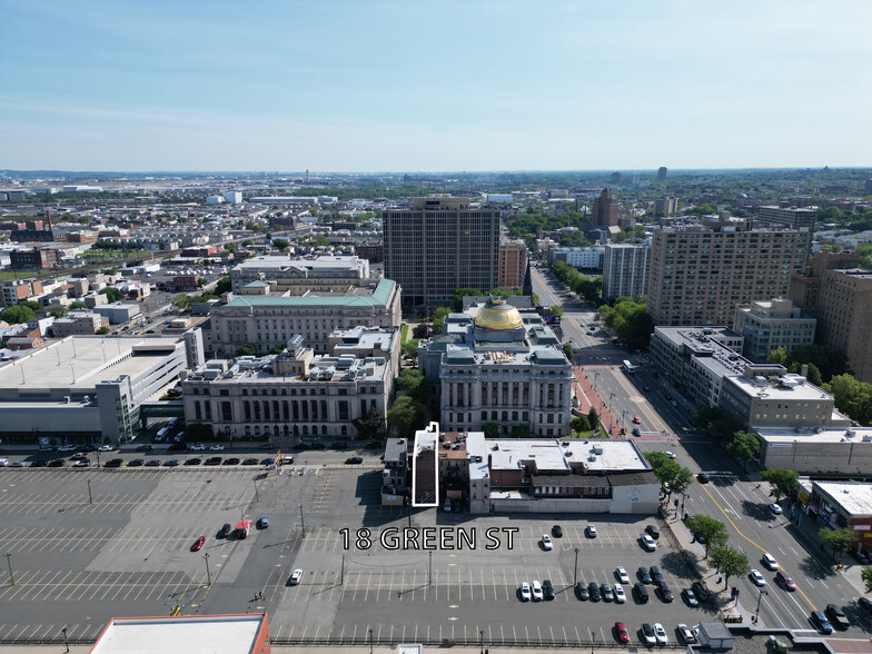 18 Green St, Newark, NJ à louer - Photo du bâtiment - Image 2 de 16