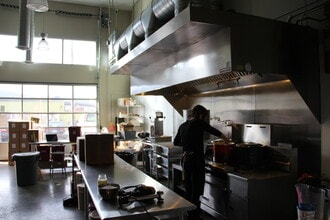 1630-1670 SE 3rd Ave, Portland, OR for lease Interior Photo- Image 2 of 5