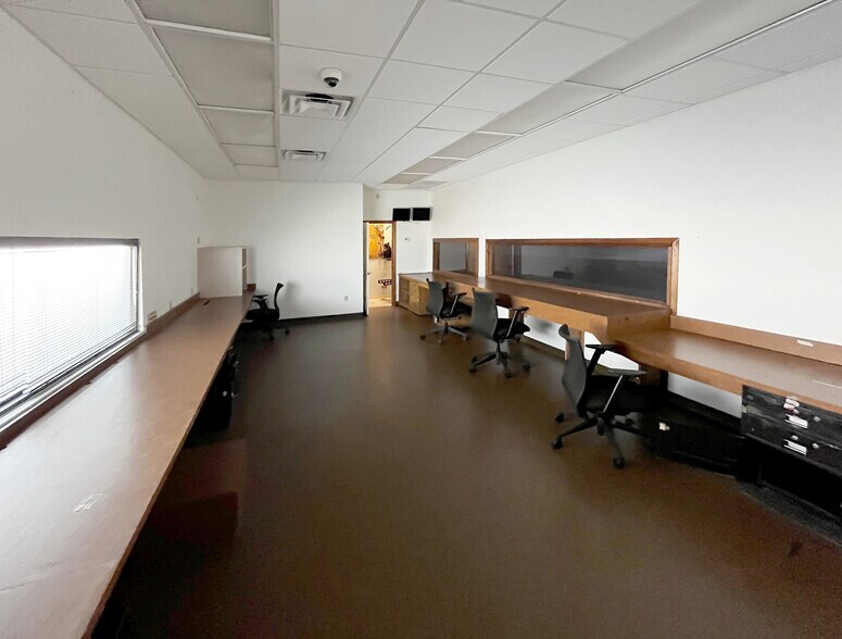 5065 E Elliot Rd, Phoenix, AZ à vendre - Photo intérieure - Image 3 de 9