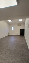 Route d'Arles, Bouillargues for lease Interior Photo- Image 2 of 3