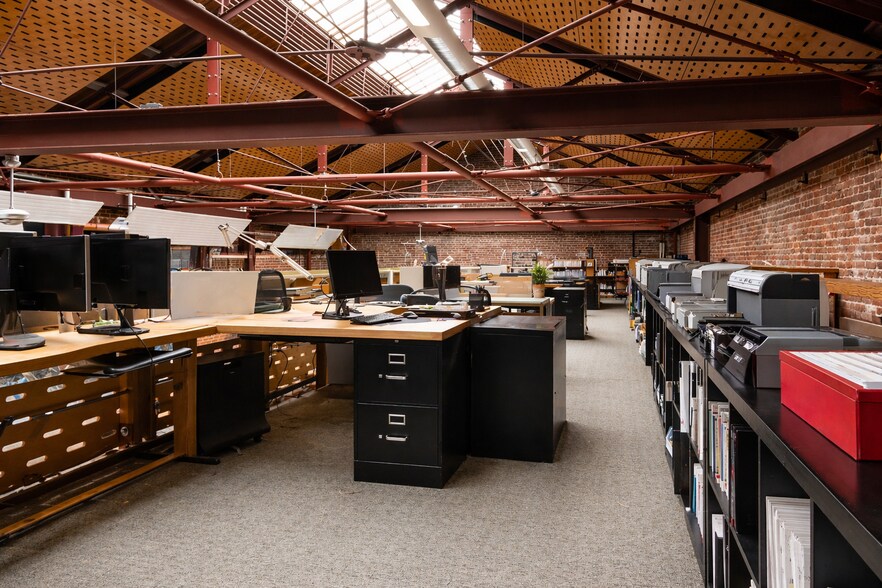 165 10th St, San Francisco, CA for lease - Building Photo - Image 3 of 9