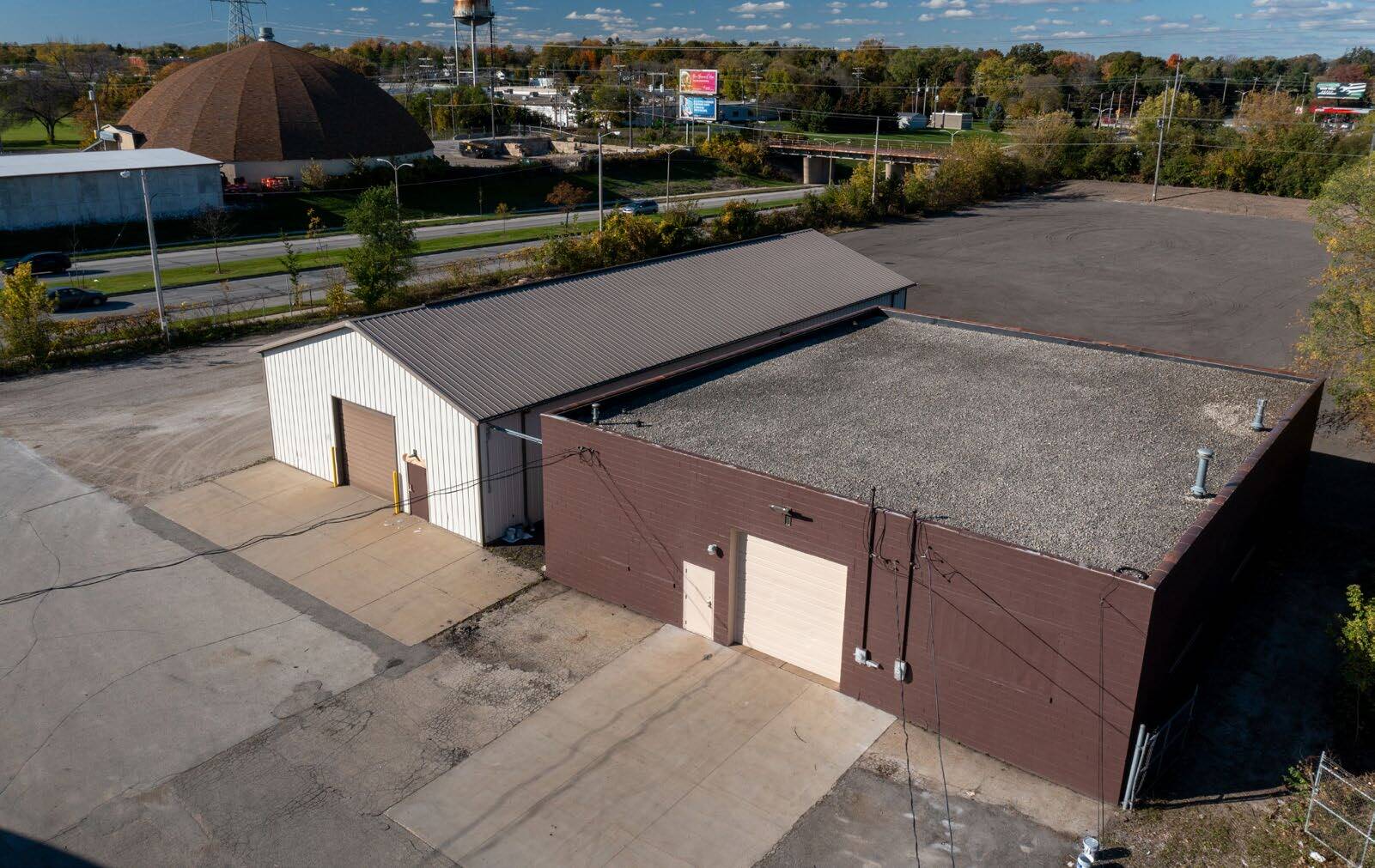 6194 N Sherman Blvd, Milwaukee, WI à louer Photo du bâtiment- Image 1 de 4