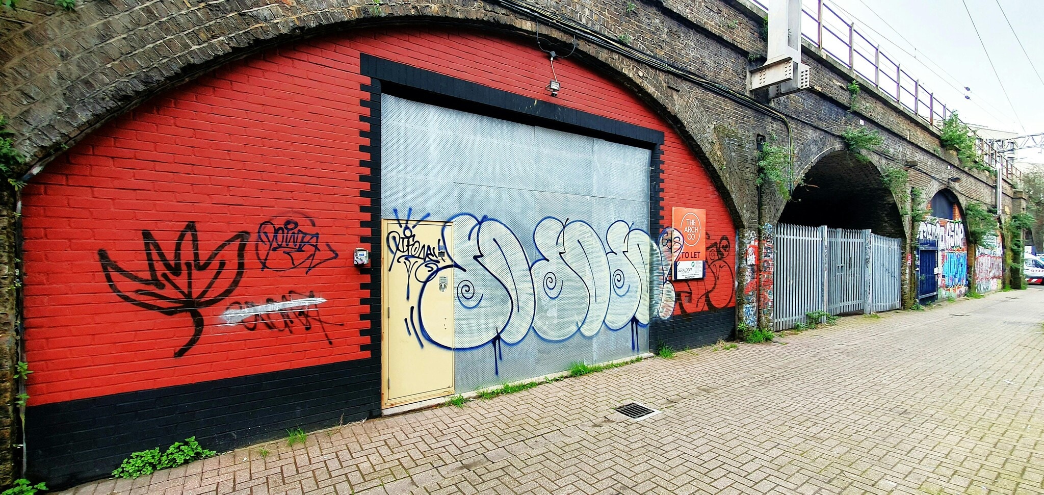 2 Gales Gdns, Londres à louer Photo du bâtiment- Image 1 de 21