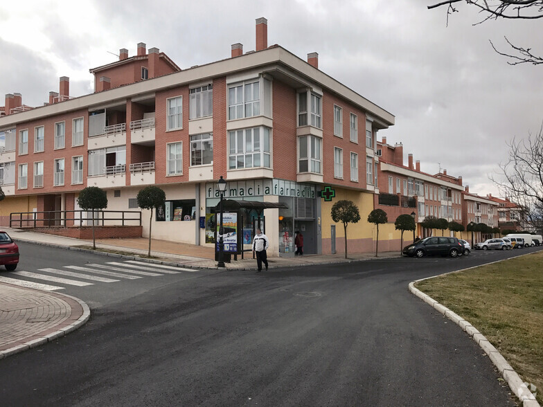 Calle Rejero Lorenzo de Ávila, Ávila, Ávila à vendre - Photo du bâtiment - Image 2 de 2