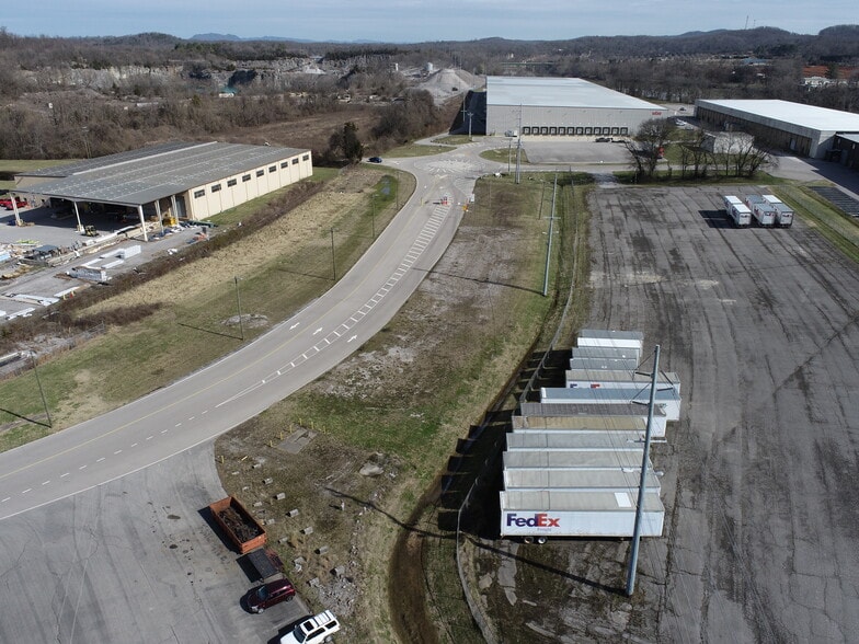 3118 Water Plant Rd, Knoxville, TN à louer - Aérien - Image 3 de 6